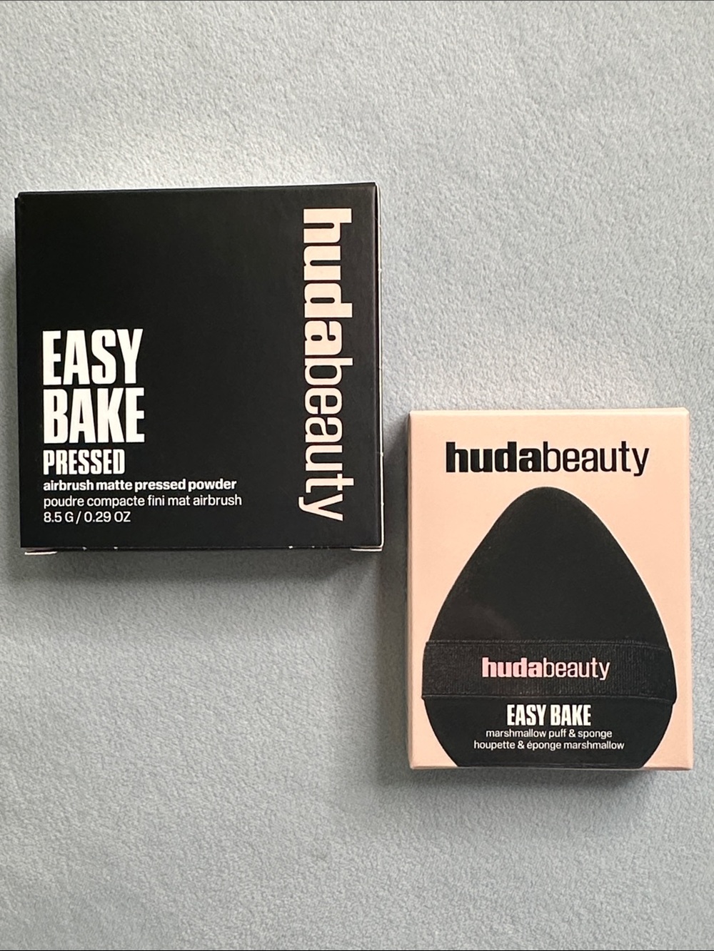 🎨 HUDA | EASY BAKE AIRBUSH MATTE PRESSED SETTING POWDER AND MARSHMALLOW PUFF